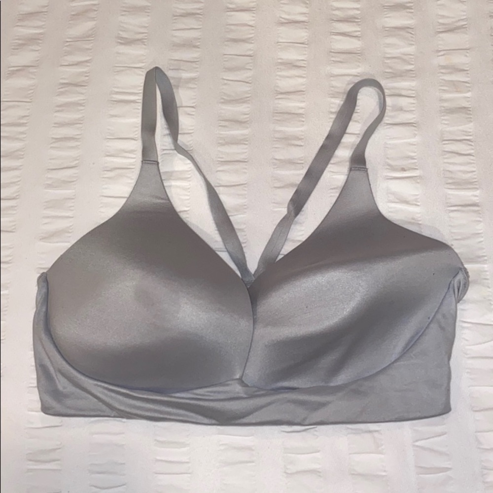 Lightly lined plunge Victoria’s Secret bra